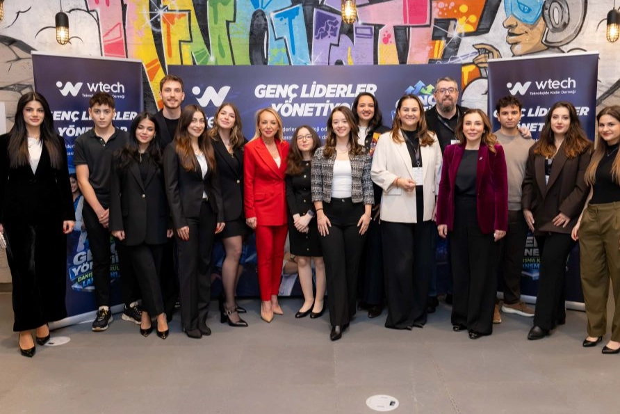 TEKNOLOJİYE KADIN DOKUNUŞU