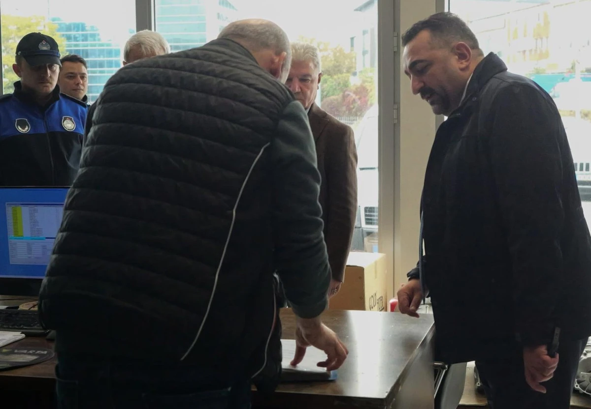 Etimesgut Belediyesi'nden Esnaf Ziyareti mi, Yoksa G&ouml;vde G&ouml;sterili Ruhsat Denetimi mi?